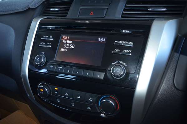 2015 Nissan Navara ST D23 4X4