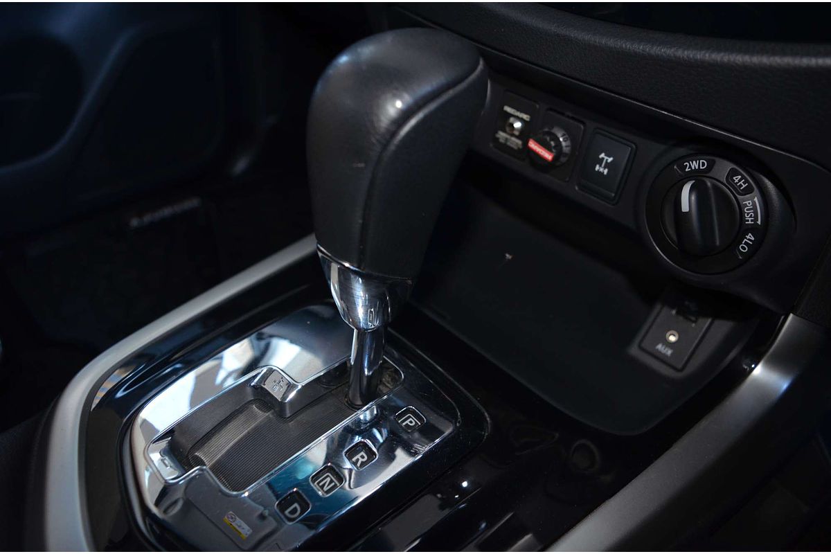 2015 Nissan Navara ST D23 4X4