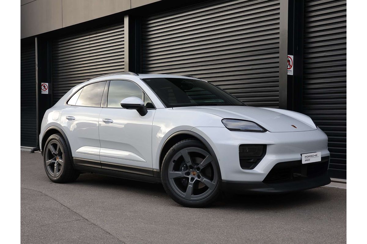 2024 Porsche Macan 4 XAB