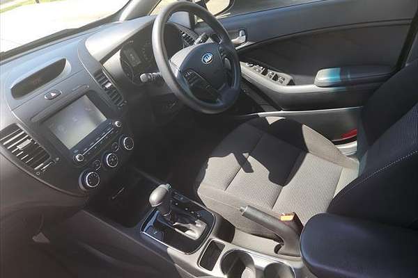 2017 Kia Cerato S YD