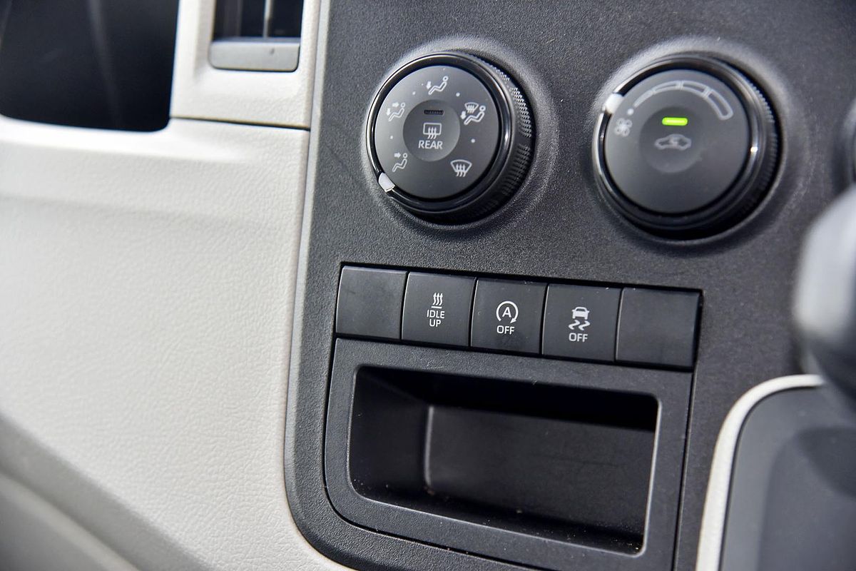 2021 Toyota Hiace GDH300R LWB