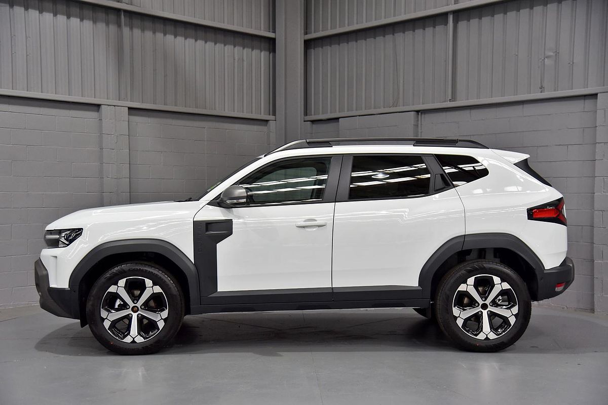 2025 Renault Duster Techno X1311