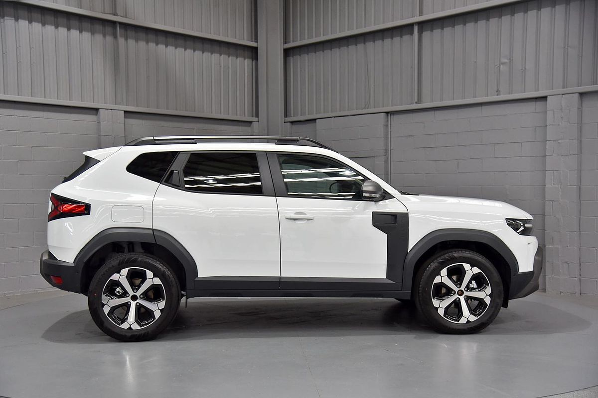 2025 Renault Duster Techno X1311