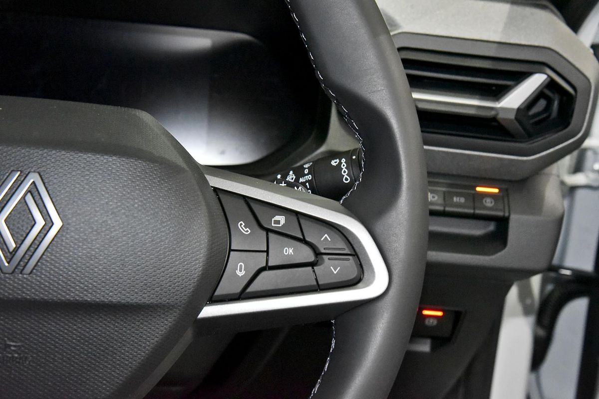 2025 Renault Duster Techno X1311