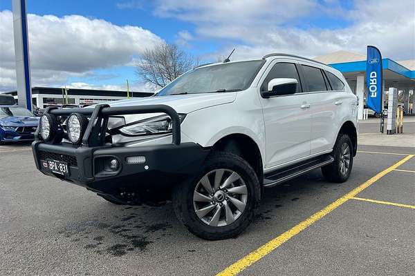 2021 Isuzu MU-X LS-U