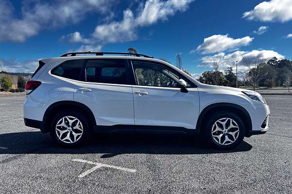 2023 Subaru Forester 2.5i S5