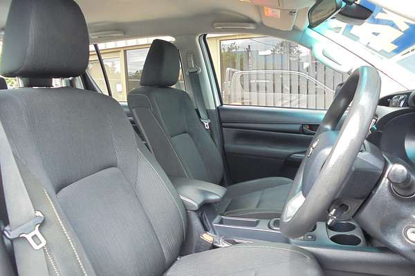 2019 Toyota Hilux SR GUN126R 4X4