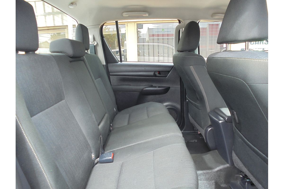2019 Toyota Hilux SR GUN126R 4X4