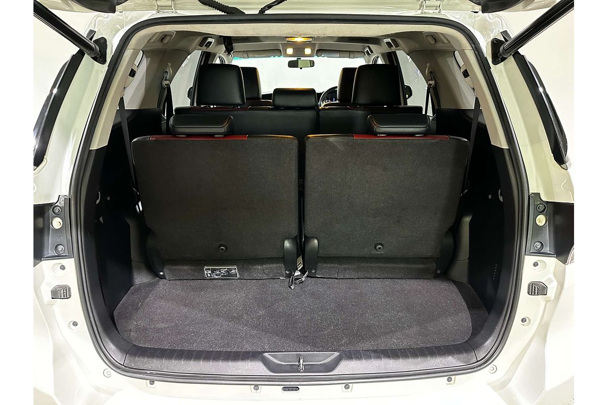 2018 Toyota Fortuner Crusade GUN156R