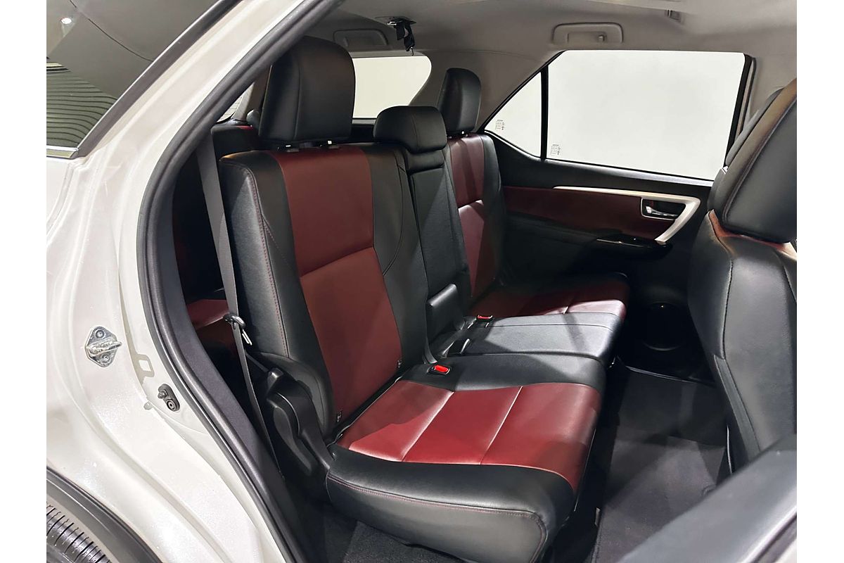2018 Toyota Fortuner Crusade GUN156R