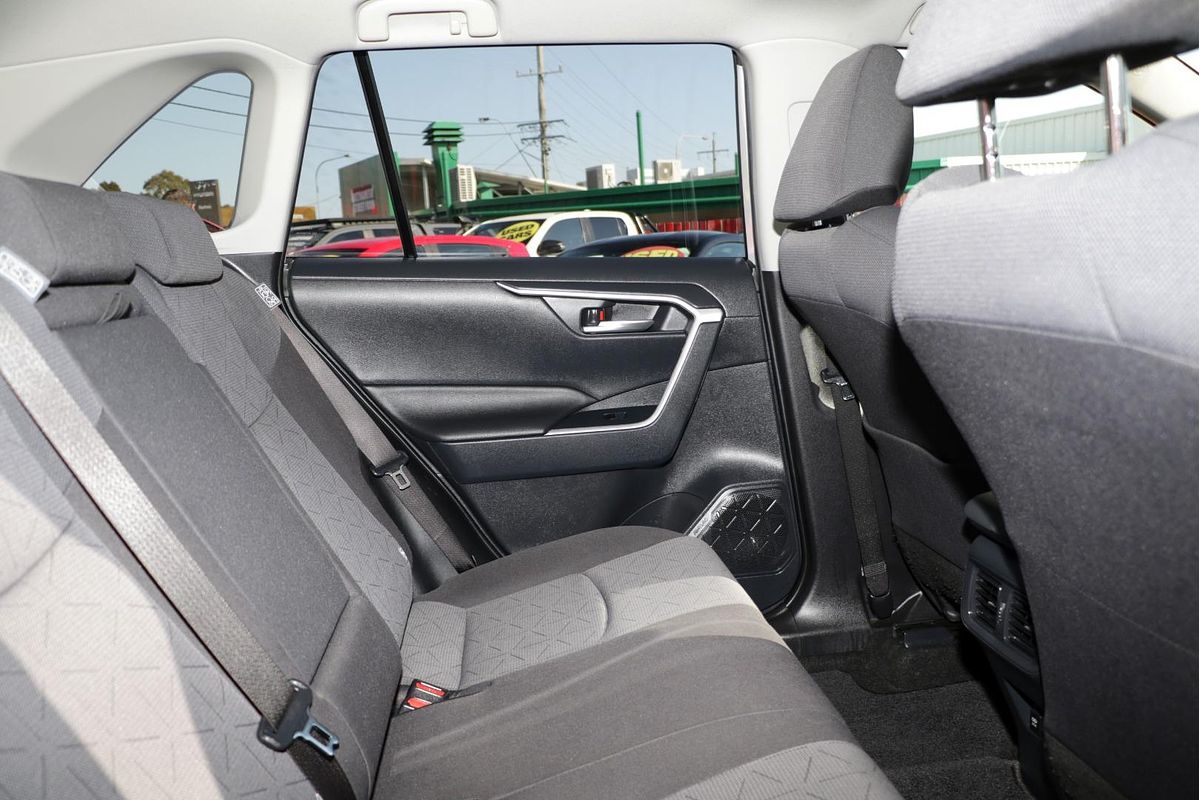 2021 Toyota RAV4 GXL MXAA52R