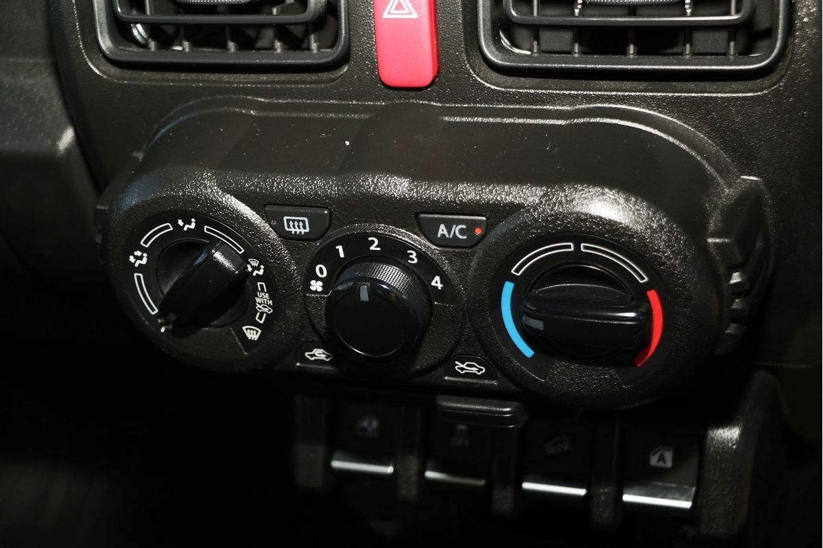 2022 Suzuki Jimny GJ