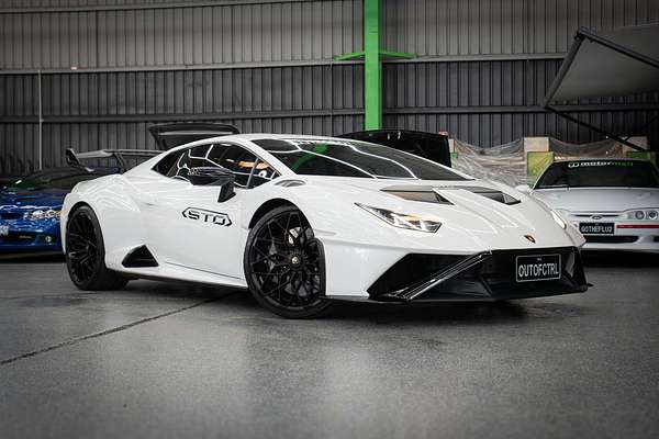 2022 Lamborghini Huracan STO 724