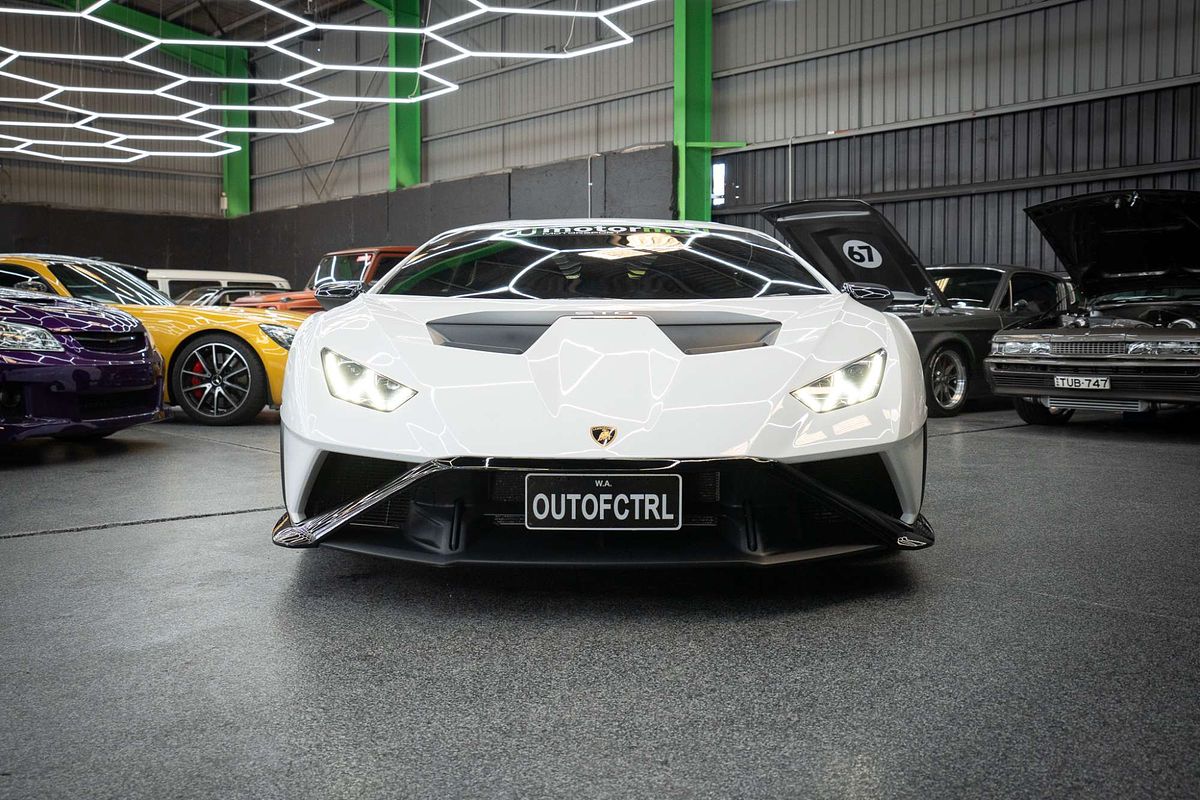 2022 Lamborghini Huracan STO 724