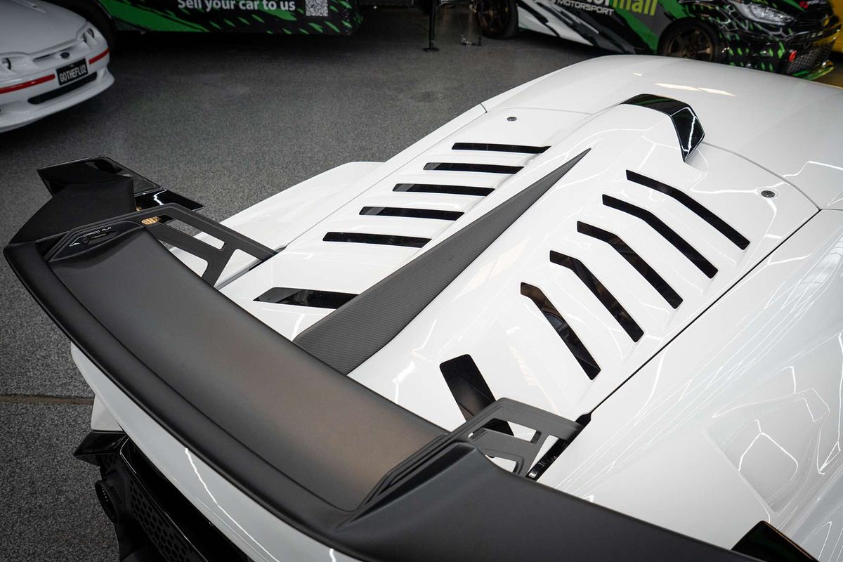 2022 Lamborghini Huracan STO 724