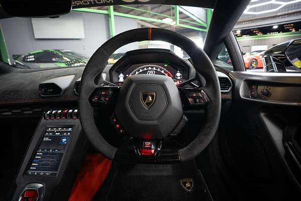 2022 Lamborghini Huracan STO 724