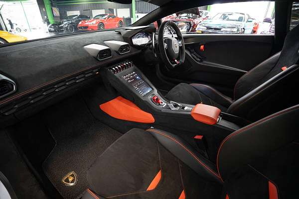 2022 Lamborghini Huracan STO 724