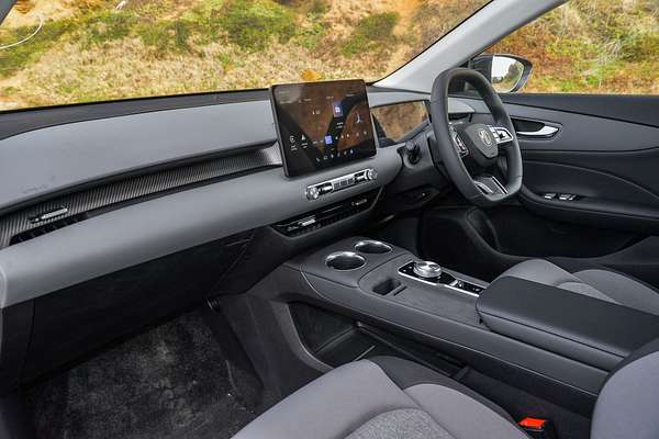 2025 MG MGS5 EV Essence 49 ZS3EM