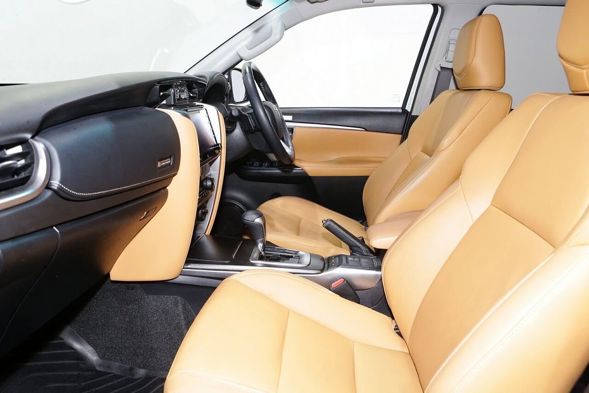 2023 Toyota Fortuner Crusade GUN156R