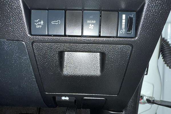 2024 Isuzu MU-X LS-T