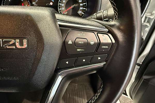 2024 Isuzu MU-X LS-T