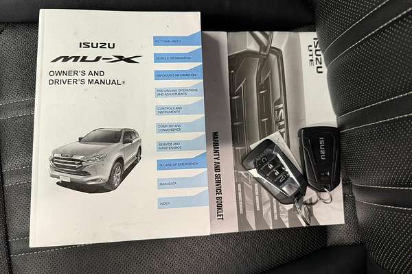 2024 Isuzu MU-X LS-T