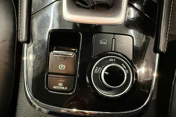 2024 Isuzu MU-X LS-T