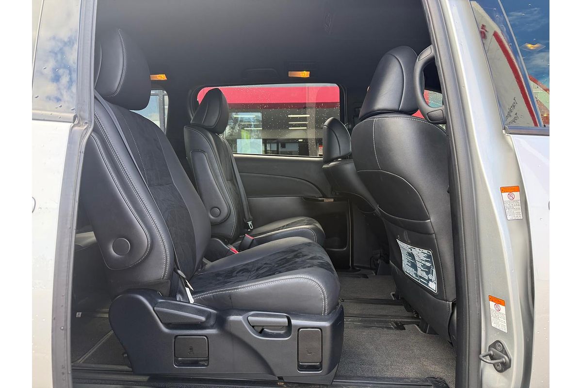 2019 Toyota Tarago GLX GSR50R