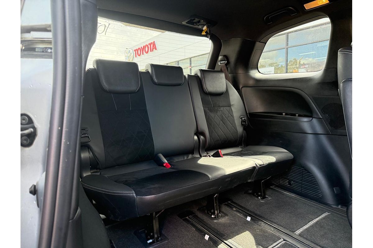 2019 Toyota Tarago GLX GSR50R
