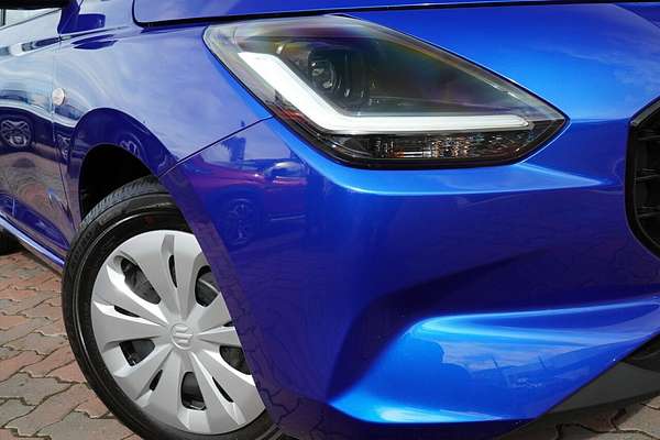 2025 Suzuki Swift Hybrid UZ