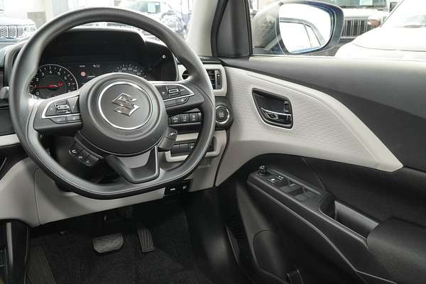2025 Suzuki Swift Hybrid UZ