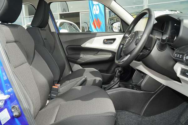 2025 Suzuki Swift Hybrid UZ