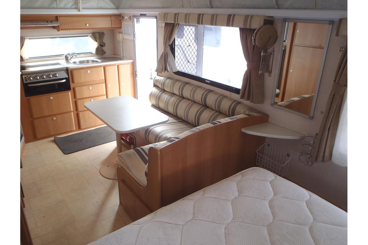 2007 Jayco Destiny 17.55-3