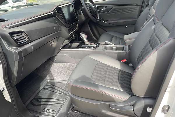 2024 Isuzu D-MAX X-TERRAIN 4X4
