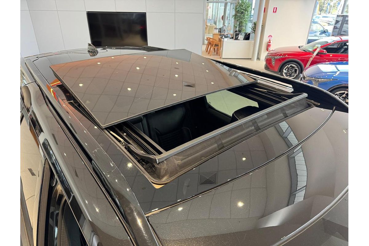 2021 Land Rover Discovery P360 R-Dynamic HSE Series 5