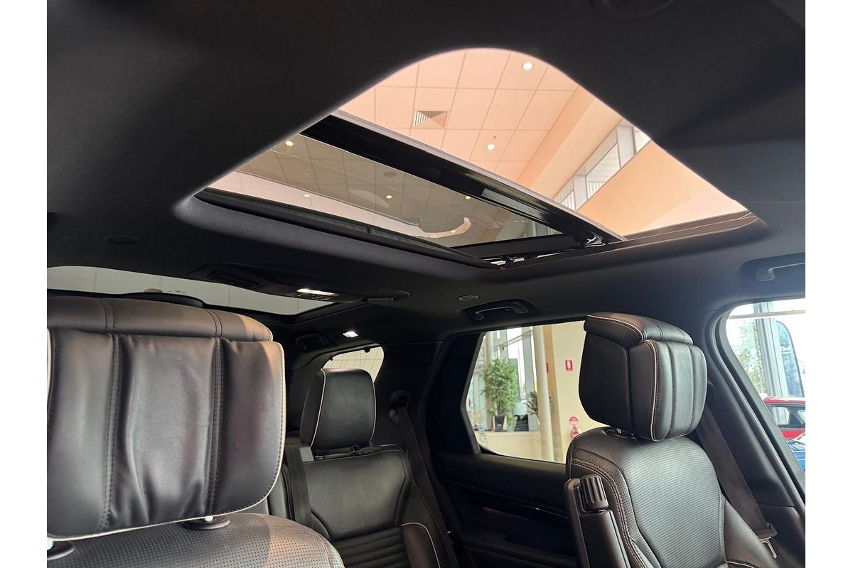 2021 Land Rover Discovery P360 R-Dynamic HSE Series 5