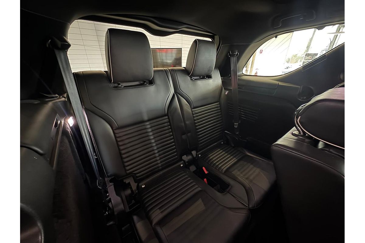 2021 Land Rover Discovery P360 R-Dynamic HSE Series 5