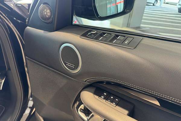 2021 Land Rover Discovery P360 R-Dynamic HSE Series 5