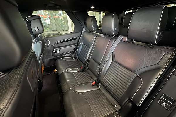 2021 Land Rover Discovery P360 R-Dynamic HSE Series 5