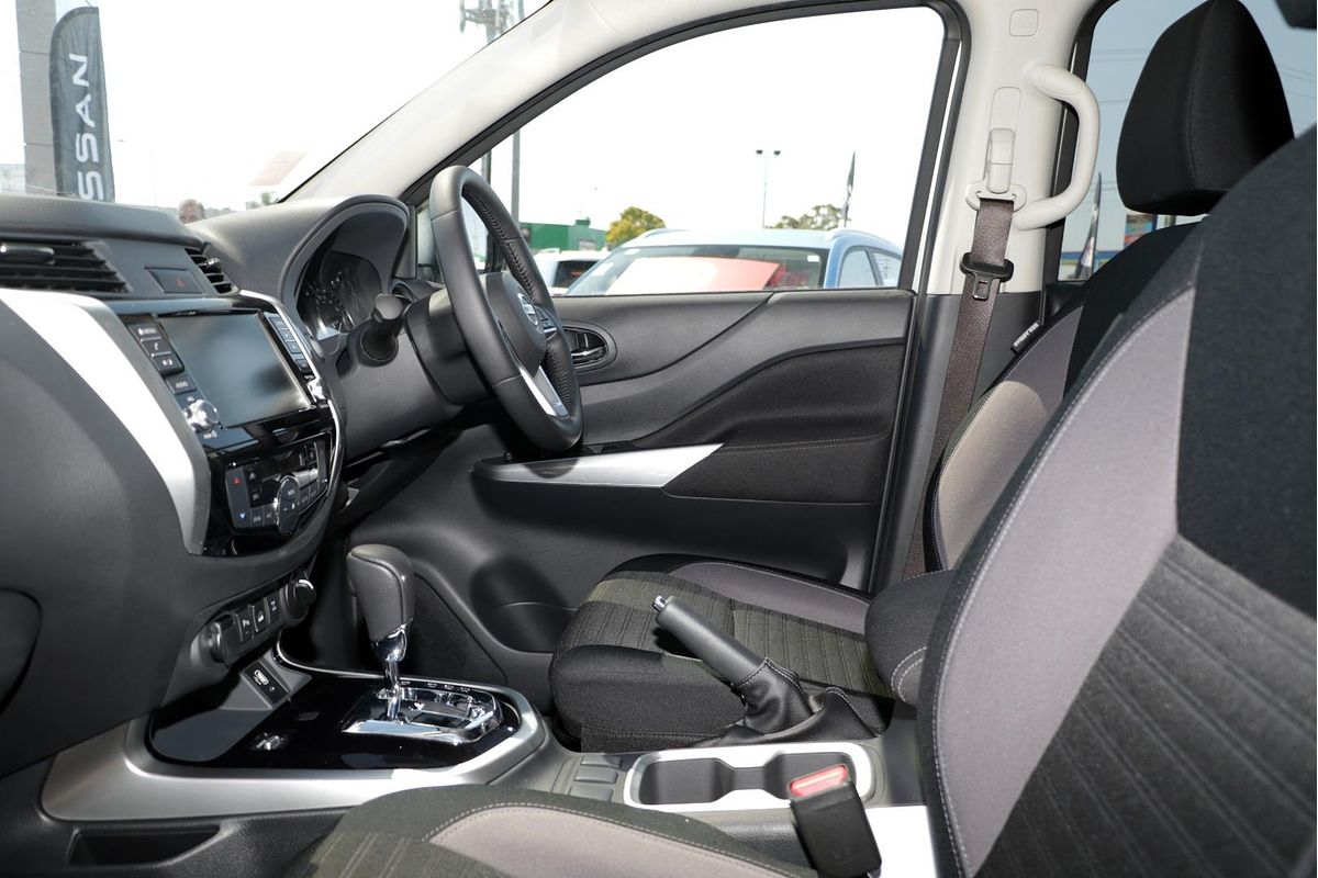 2024 Nissan Navara ST-X D23 4X4