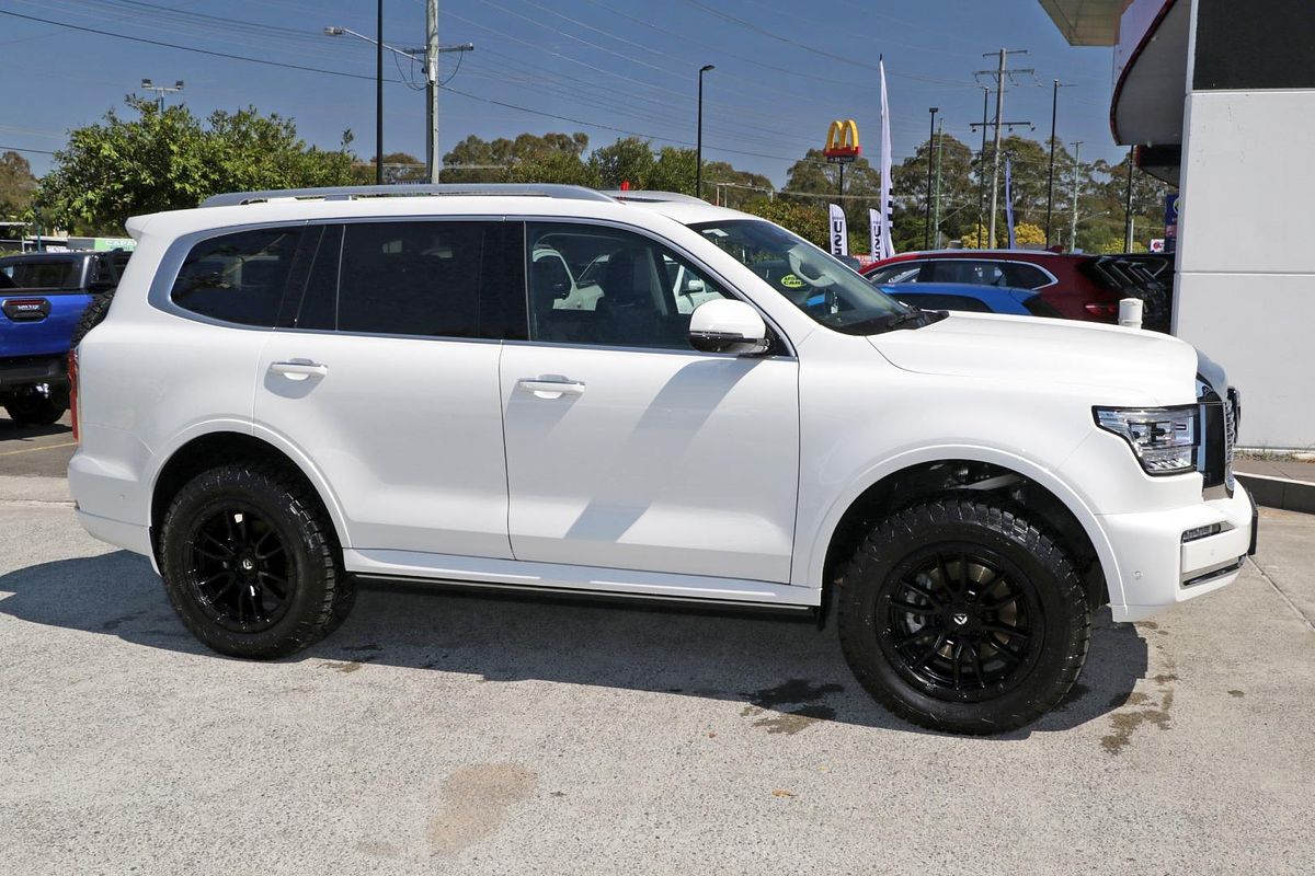 2024 GWM Tank 500 Ultra Hybrid P03