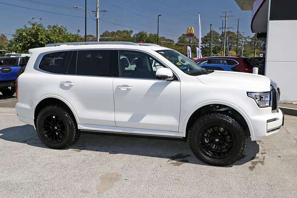 2024 GWM Tank 500 Ultra Hybrid P03
