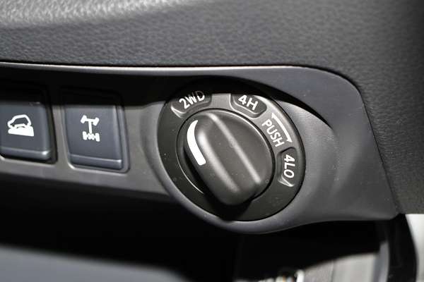 2024 Nissan Navara ST-X D23 4X4