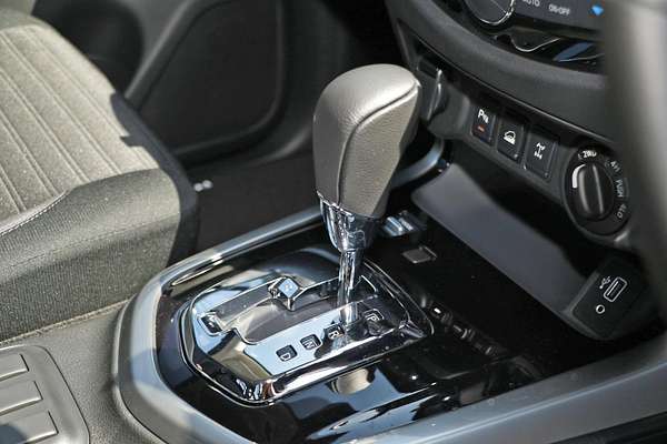 2024 Nissan Navara ST-X D23 4X4