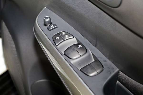 2024 Nissan Navara ST-X D23 4X4