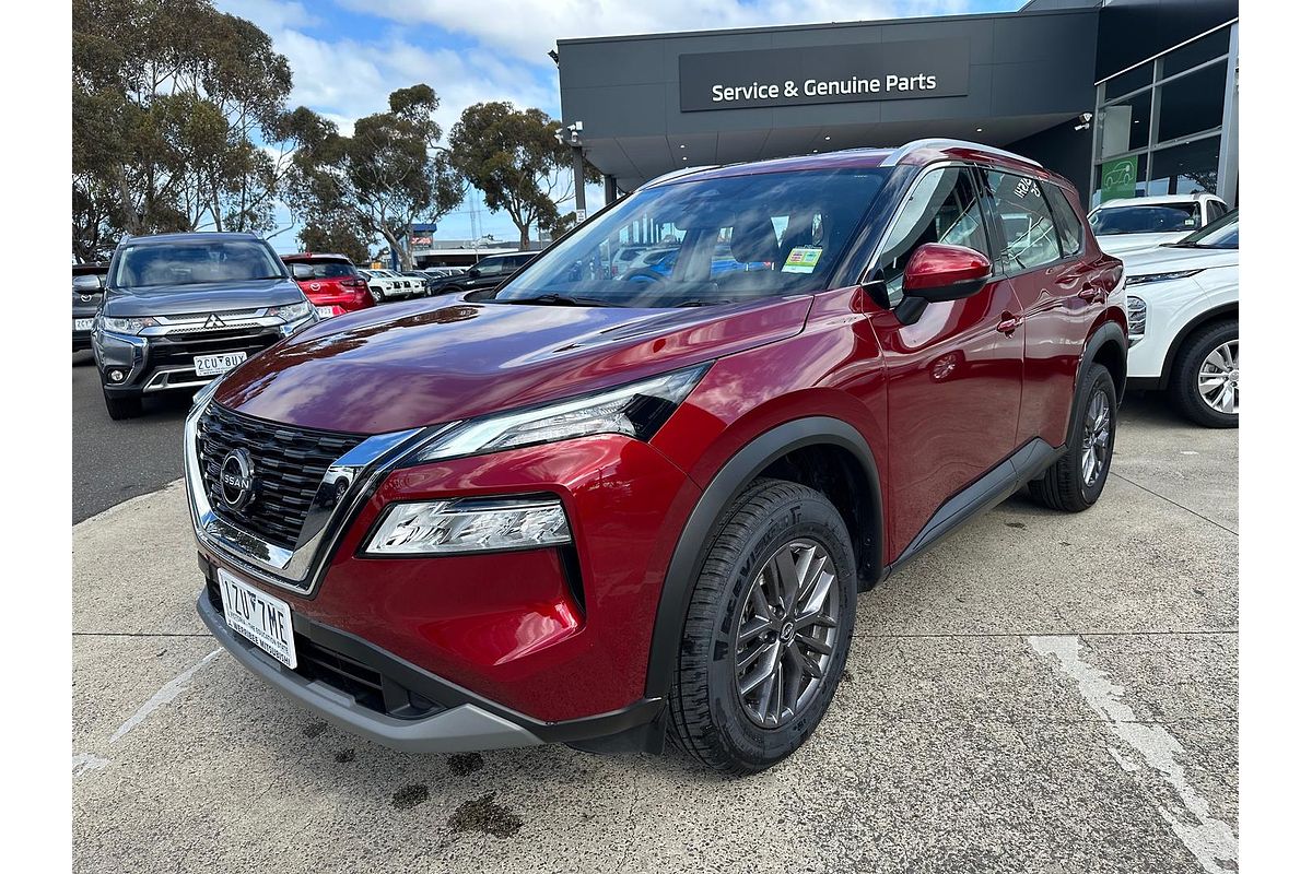 2025 Nissan X-TRAIL ST T33