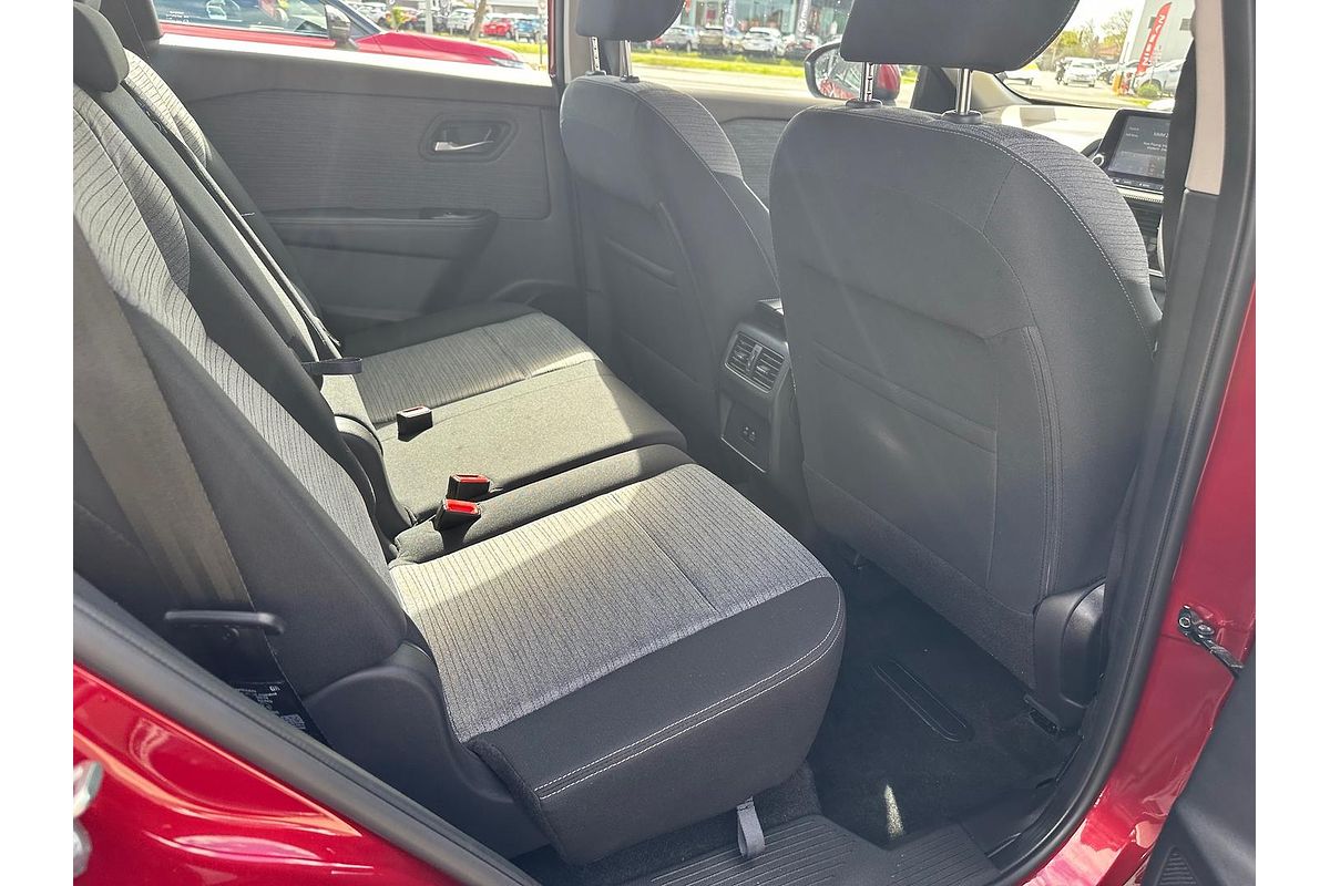 2025 Nissan X-TRAIL ST T33