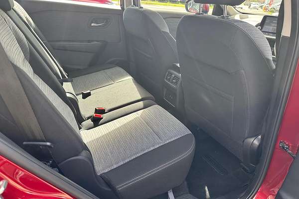 2025 Nissan X-TRAIL ST T33