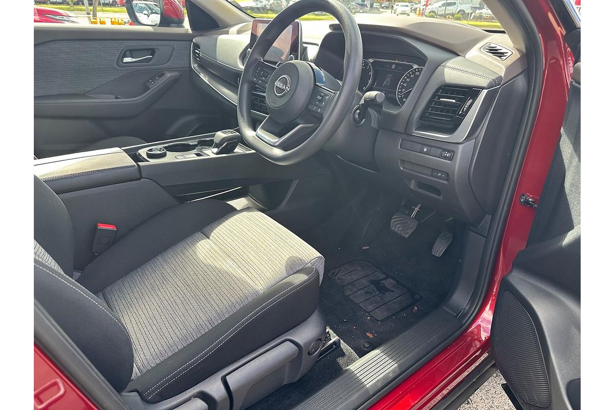 2025 Nissan X-TRAIL ST T33
