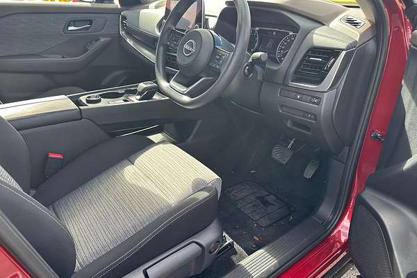 2025 Nissan X-TRAIL ST T33